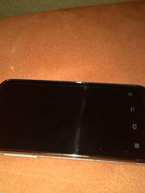 ViktorJovic's tweet photo. Nije lako popraviti telefon http://t.co/Nm0P4OV4in