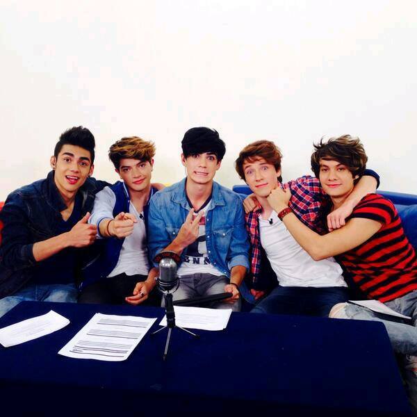 somosCD9Updates's tweet photo. #TheCoderailys Imágenes porque YOLO http://t.co/5ft3R7PDVB