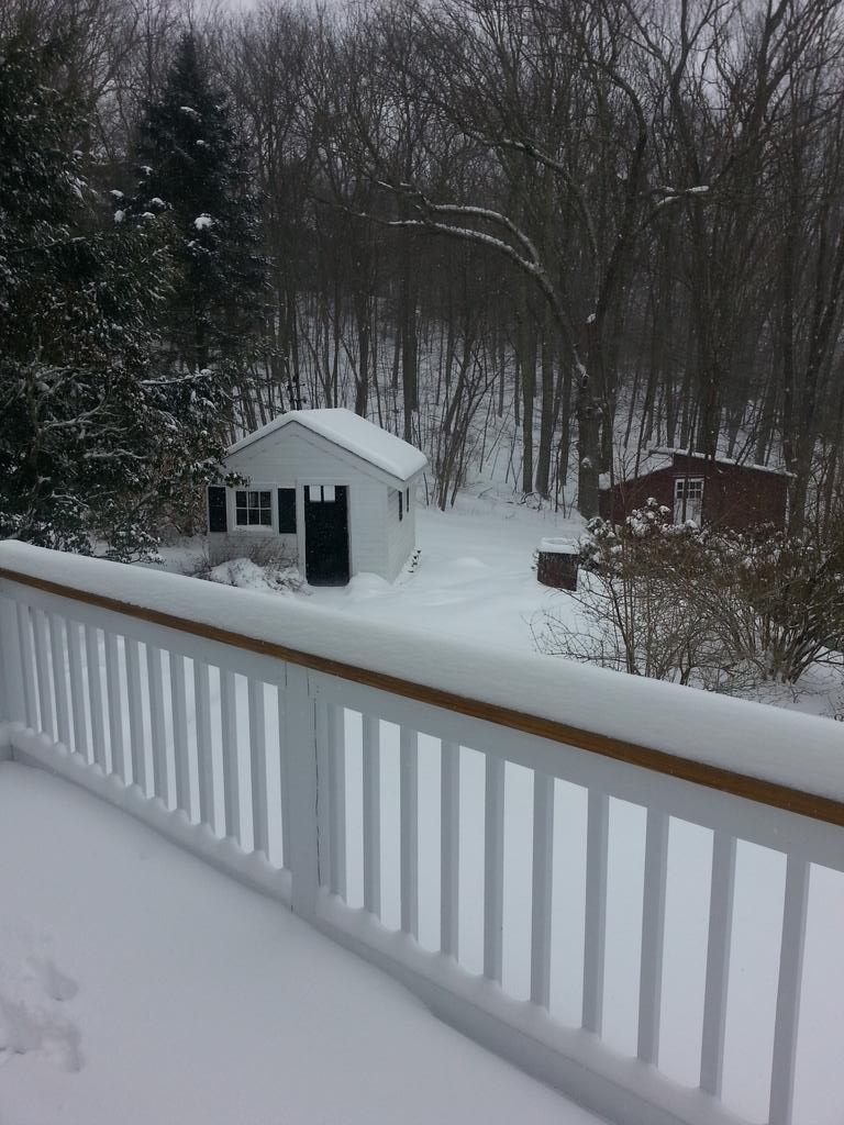 LDight's tweet photo. @abbewaldron 10 inches in Redding! Nice easy shoveling. #neverlostpower http://t.co/ZIFZOim1Pe