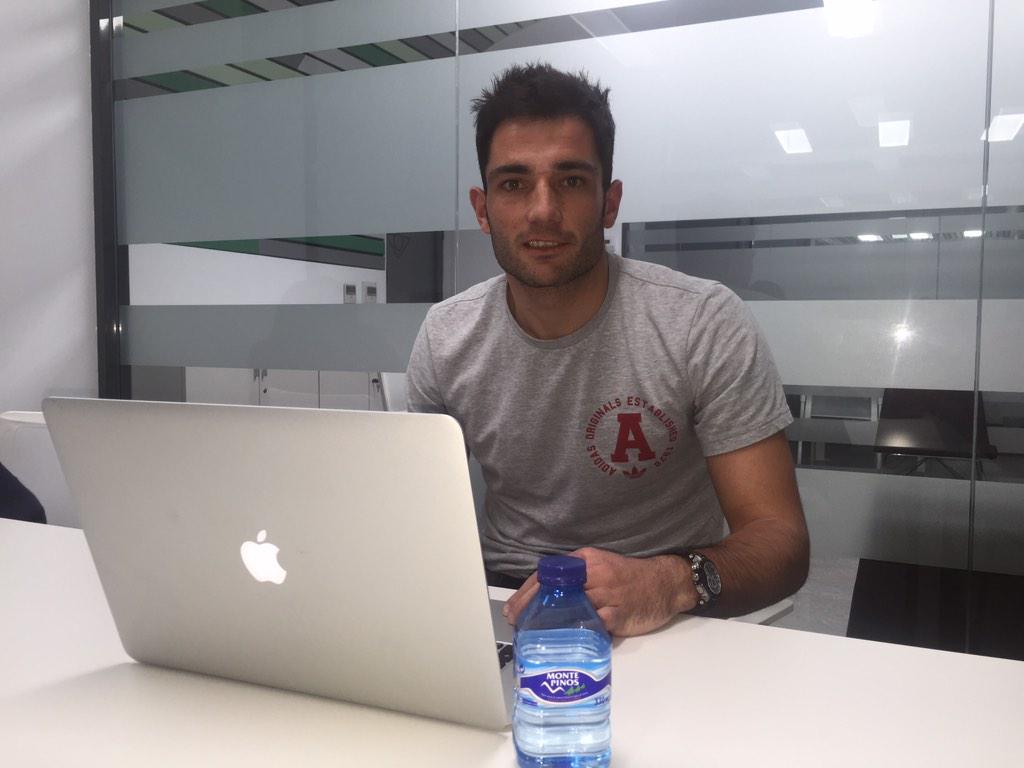 AntonioAdan13's tweet photo. Gracias a tod@s por participar con @RBetisOficial y #ChatAdan y ahora os digo la sorpresa.. http://t.co/dz7n0HeEjQ