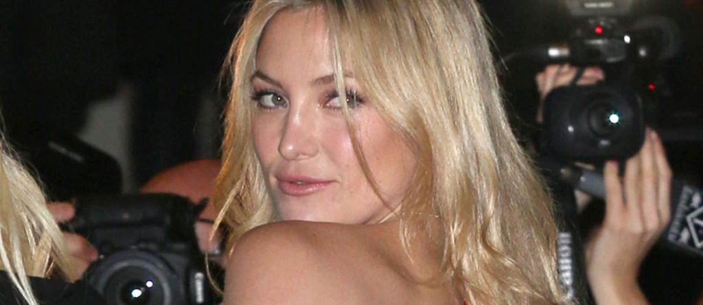revista47Street's tweet photo. Incriblemente sexy Kate Husdon en el show de Versace en París Mirá: http://t.co/aOIgJeH81W http://t.co/0D3yartcJZ