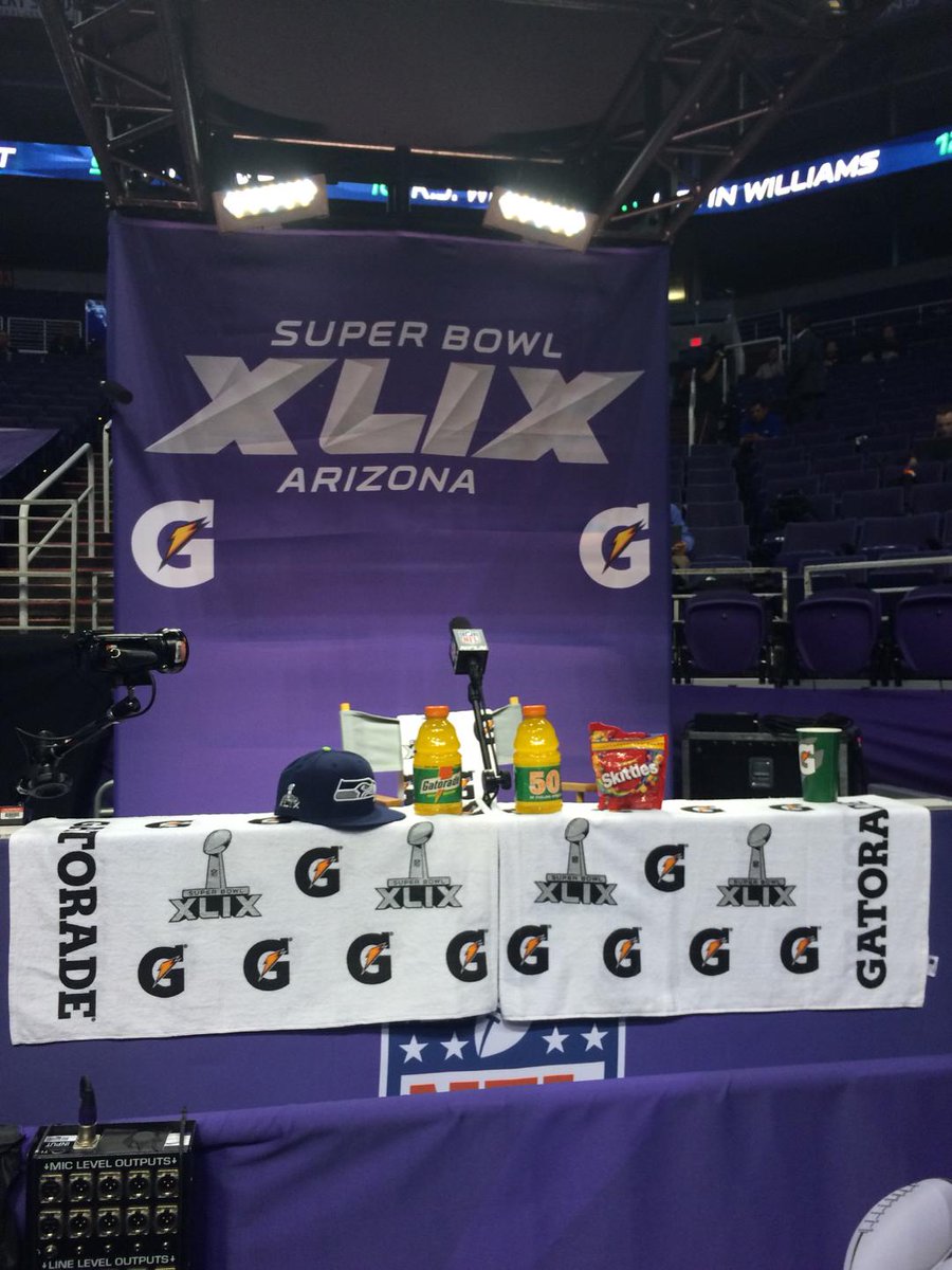 WKYCSports's tweet photo. Marshawn Lynch has left the podium. #wkyc http://t.co/svto9xyHmx