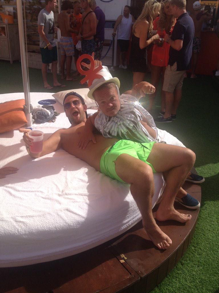 0007FOZ's tweet photo. @OceanBeachIbiza #OBCOMP http://t.co/Au0YR2SGKQ