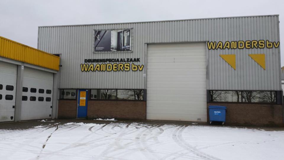 waandersdeuren's tweet photo. Dit is ons oude en tevens momenteel nog huidige onderkomen! #deuren #deurenspeciaalzaak #verhuizen #woning #huis http://t.co/K1sftqhHB0