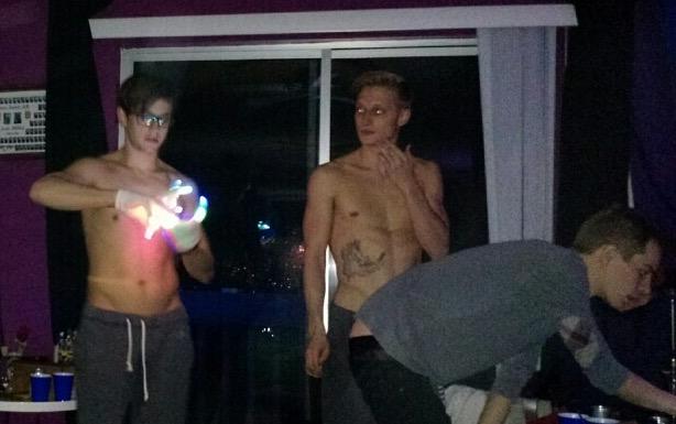 Light show @KyleRossXXX @MaxCarterXXX #edm #lightshow http://t.co/nj6vcMIIAz