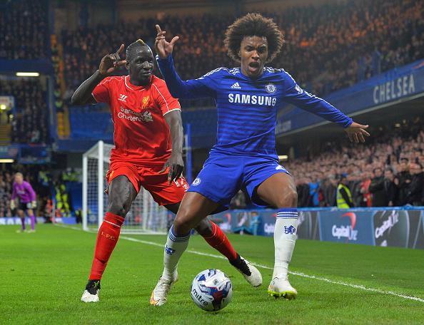 LFCphoto's tweet photo. Football...or disco dancing competition? @mamadousakho3 &amp; @willianborges88 tonight. #LFC #Chelsea http://t.co/QzHUyWq0Om