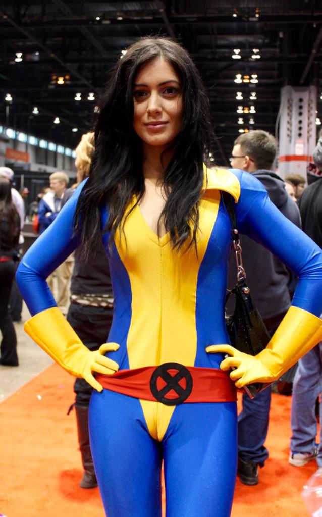 ComicCon Babes on Twitter: "#ComicCon #Cosplay #cute #cameltoe #