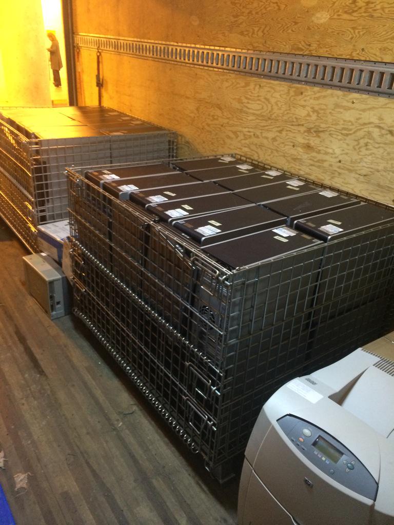eekoCouriers's tweet photo. Another healthy load of donated computers, laptops, printers & monitors for @ReuseTechBC #donate #reusetech http://t.co/VVlcMl4TJu