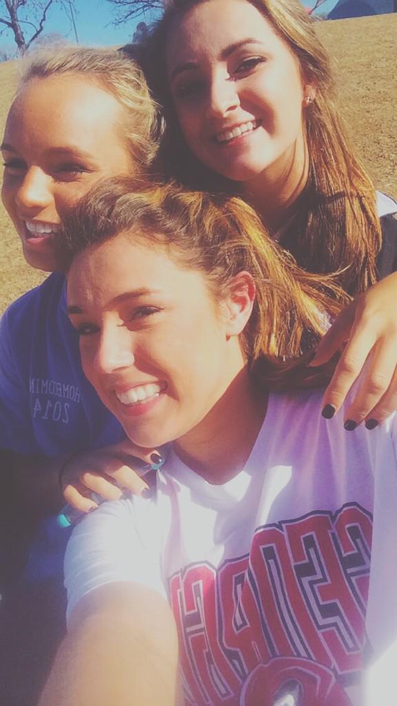 BrochuDanielle's tweet image. Perfect day at the park w/ these gals #itsJanuary #80° #thxTX