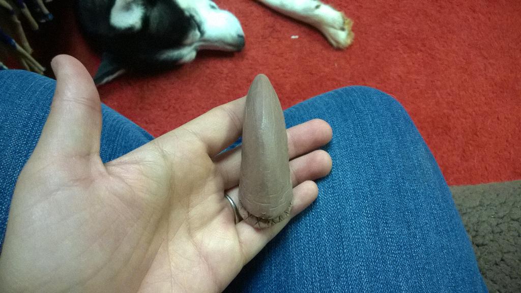 Kazulcosplay's tweet photo. Reworked claws, going to mold tonight. #werewolfbuild http://t.co/A2OGuCUDbS