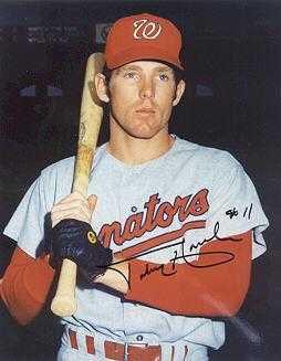 .@b_oglesby Toby Harrah is correct! He was also the last player to see a pitch for the Senators on Sept. 30, 1971.