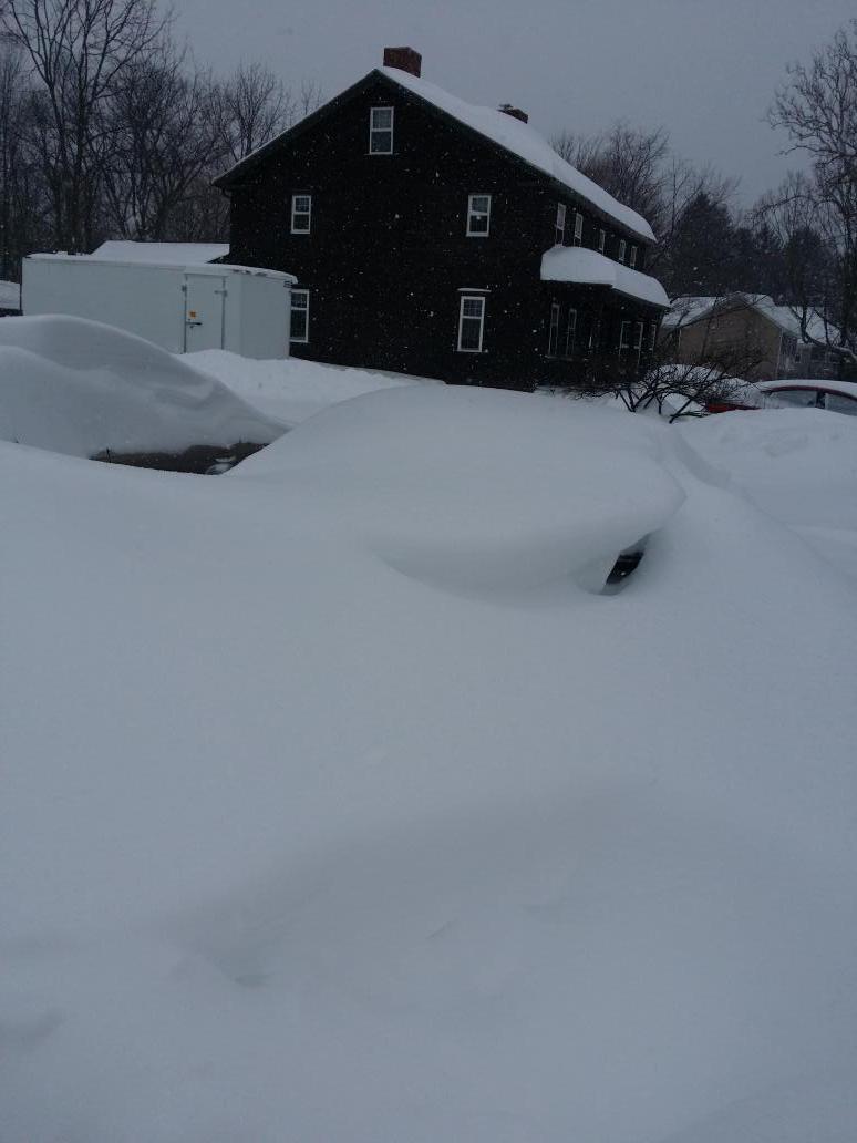 GDJbisbee's tweet photo. I started the day with a car... and milk. #SNOWDAYGDRSD http://t.co/dZ8b3TTXgh