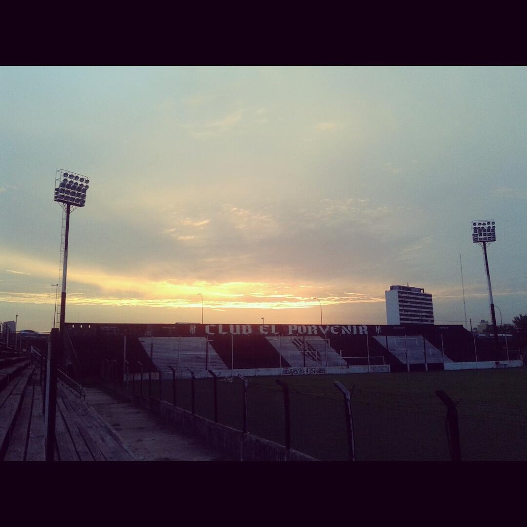 IvanPorvenir's tweet photo. Atardecer en el Porve. http://t.co/ujOBc6gAIZ