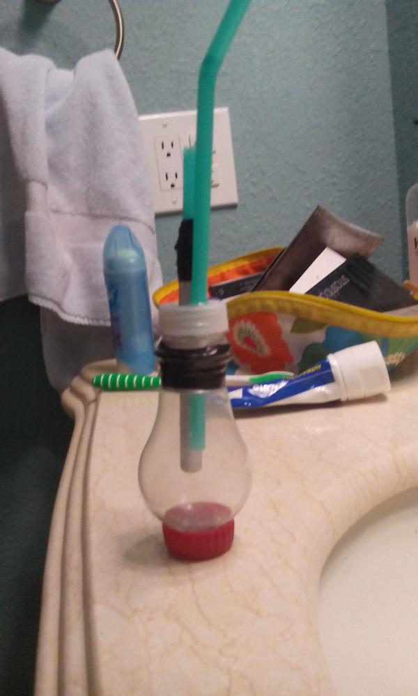 Bic_Kid's tweet photo. Got bored...  So say hello to my homemade vape lol http://t.co/68gnXnZIGg