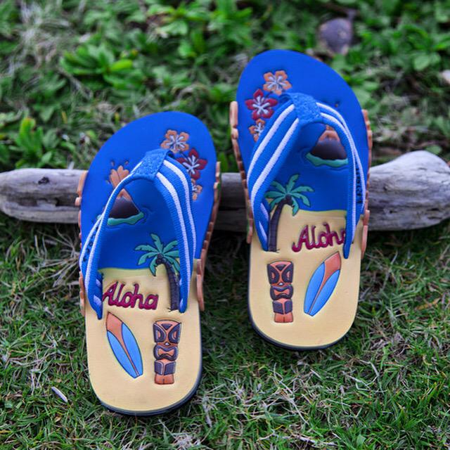 brightflops's tweet image. You can buy these! brightflops.com/shop/thealoha #BrightFlops #flipflop #footwear #LEDlighting #thealoha #ALOHA #forsale