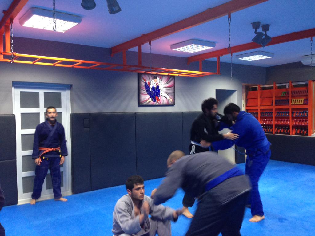 dojo_academy's tweet photo. The Dojo Adults || #TheDojoAcademy http://t.co/eeMJkb4WUq