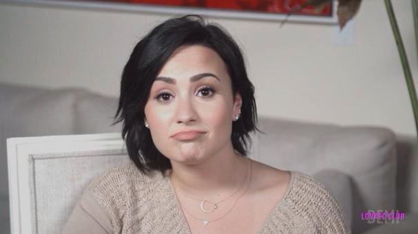 DemiUpdatesPL's tweet image. Zdjęcia Demi z video dodanego na Lovato Club! #2