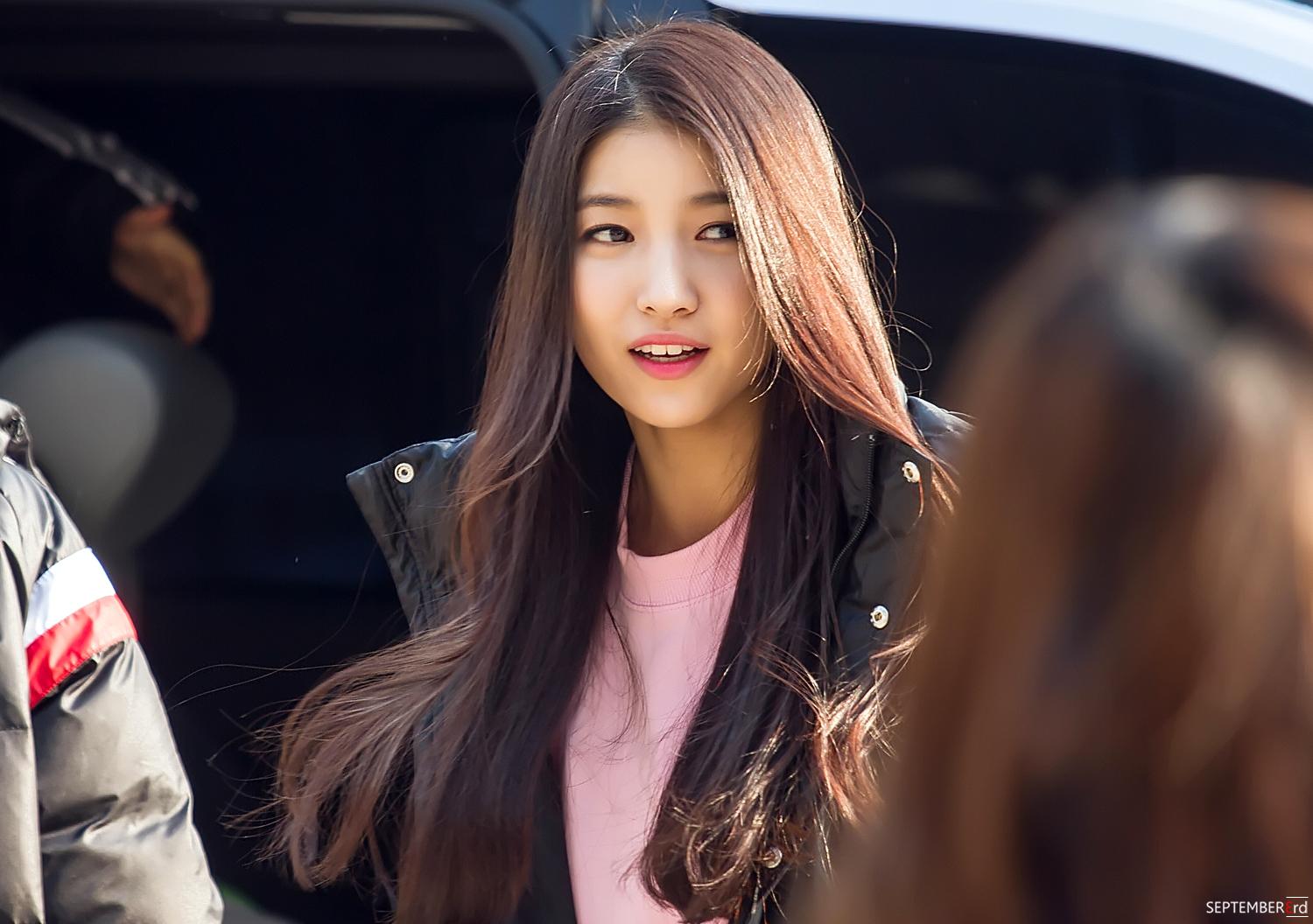 B8_42axIgAEy4R3.jpg:large