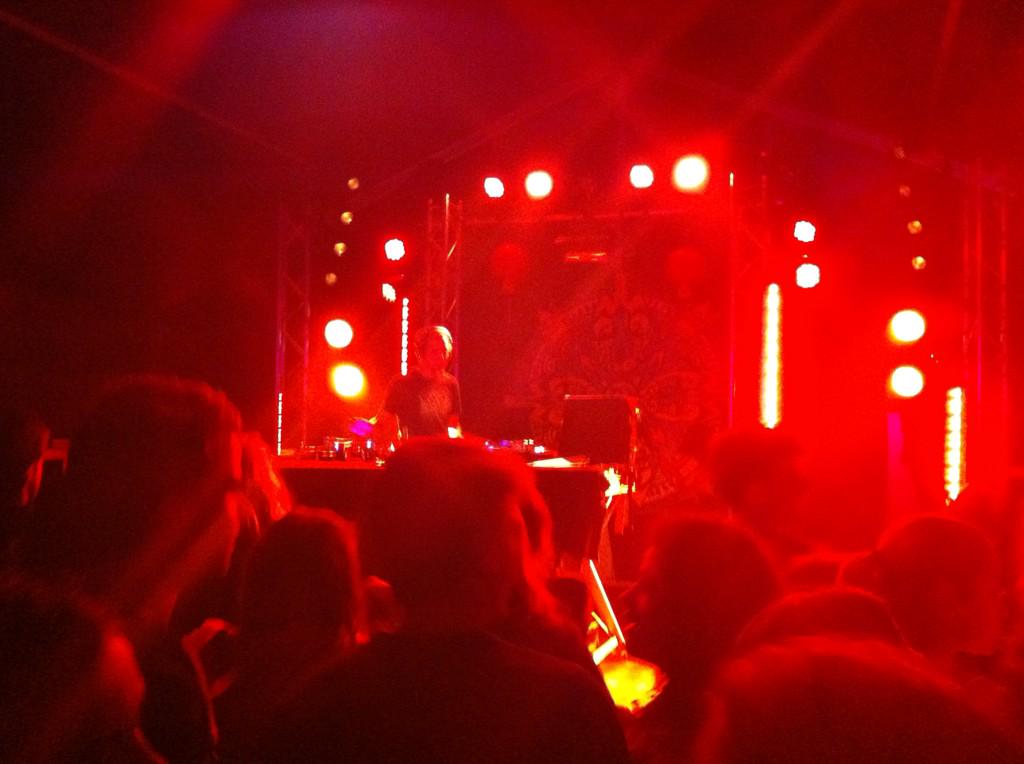 PelouxThibaut's tweet photo. #ClermontFF15 Soirée au #ElectroPalace avec les #Bccn ! Repwisent´ ou repwisent´ pas ? C'est ça la ceclass !! http://t.co/vJaUBt76Z8