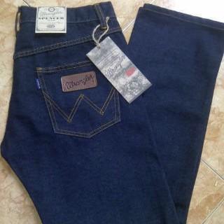cow_smg's tweet photo. Wrangler blue donker Basic 150rb size 28-38.. Add 74a728f2 sms 085640022791 http://t.co/cpsTrieVCr