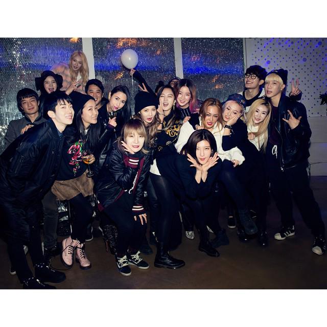 sonesubs's tweet photo. [mjbaby0203] #yestday #jiasbday #party photo by @_ryanade_ 
http://t.co/qFRf4yzJEV http://t.co/KAwfIN4LuC
