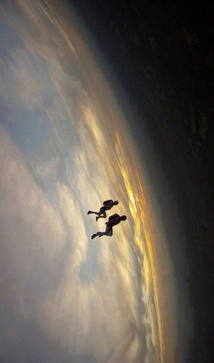 cloudsandash tweet picture