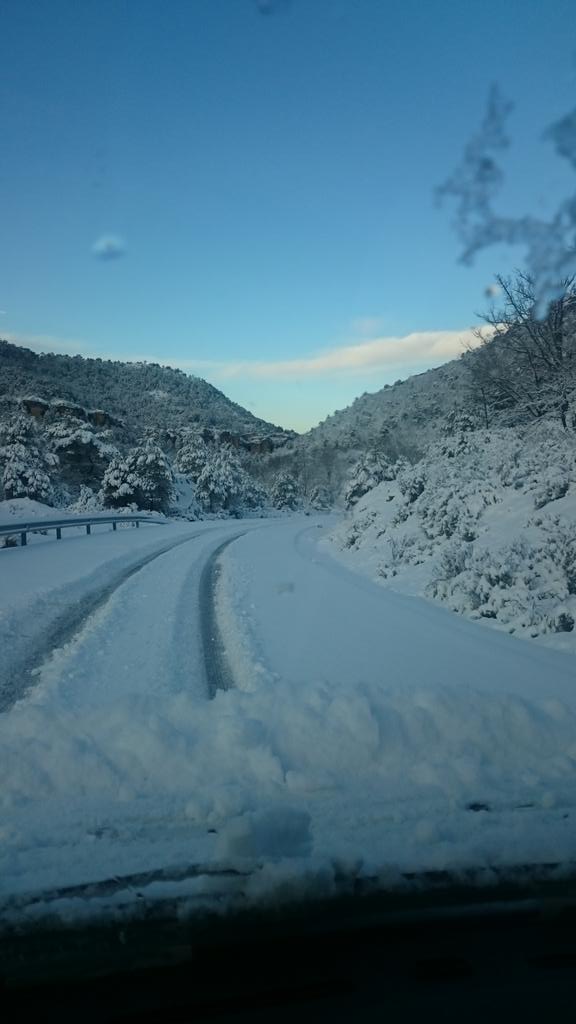 Valdecabras's tweet photo. Valdecabras nevado http://t.co/k3f3toeHwi