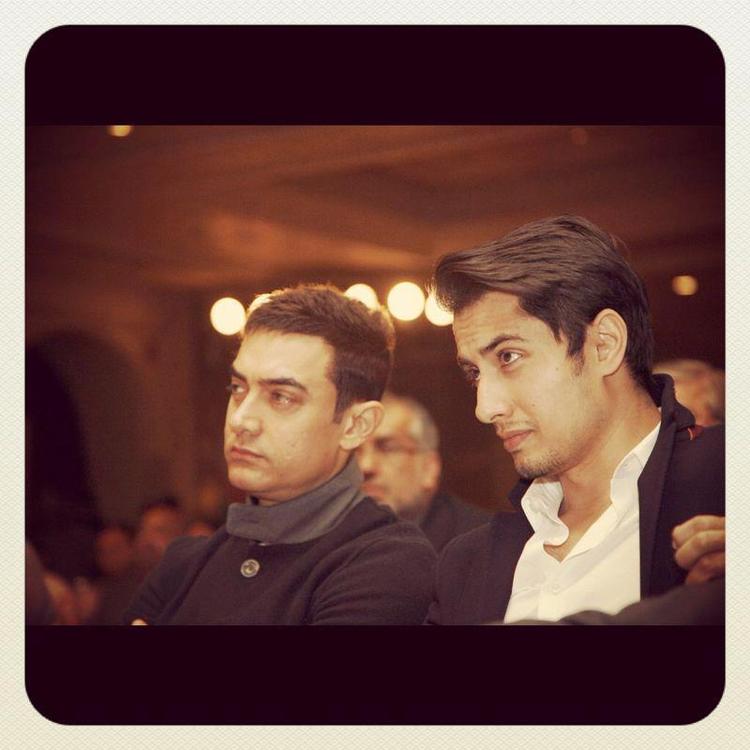 AliZafar_TR's tweet photo. #AamirKhan #AliZafar
#TurkishFan
@AliZafarsays http://t.co/aPvmPxHy8k