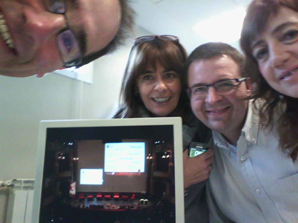 AlexOsg's tweet photo. Siguiendo en directo la #WS2015CDM desde #Irun #Hondarribia http://t.co/nQhQPaZWvT