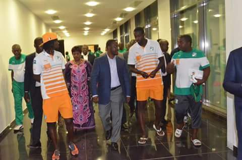 zogbo_az's tweet photo. SEM @SOROKGUILLAUME  et les Eléphants de #ci225 : l’exemplarité d’une loyauté http://t.co/lJMVqMaBLl @FranklinNYAMSI http://t.co/LcaDpdyubE