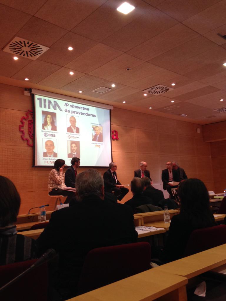 marta_garciagil's tweet image. #InnovationMeet #1IM Proveedores de tecnología con traducción incluida jeje