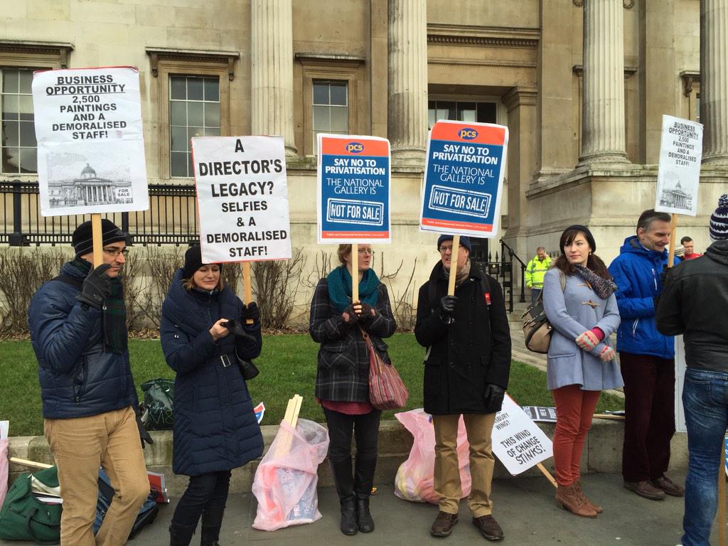 PCSBroadLeft's tweet image. With National Gallery staff on picket - pay them living wage now! Stop attacking our reps! @pcs_union #PCSLeftUnity