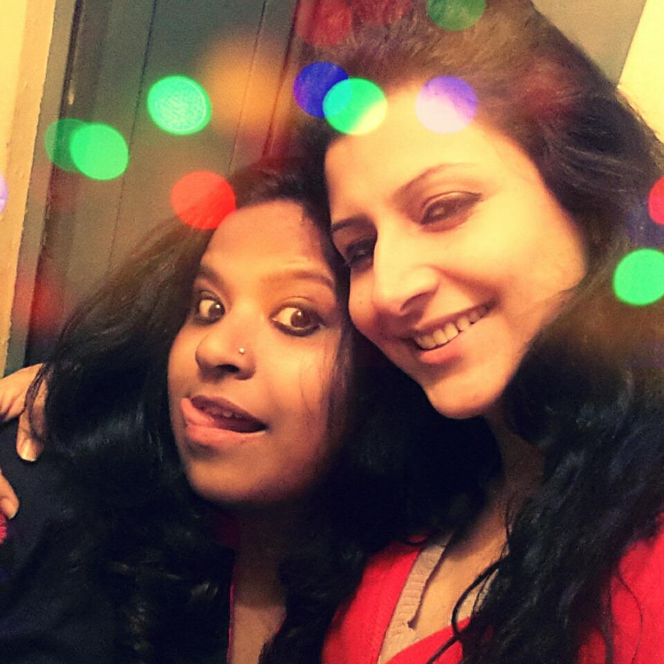 Naina_84's tweet photo. @HomeShop18  #ValentineSelfie http://t.co/oYSfTRVGvZ