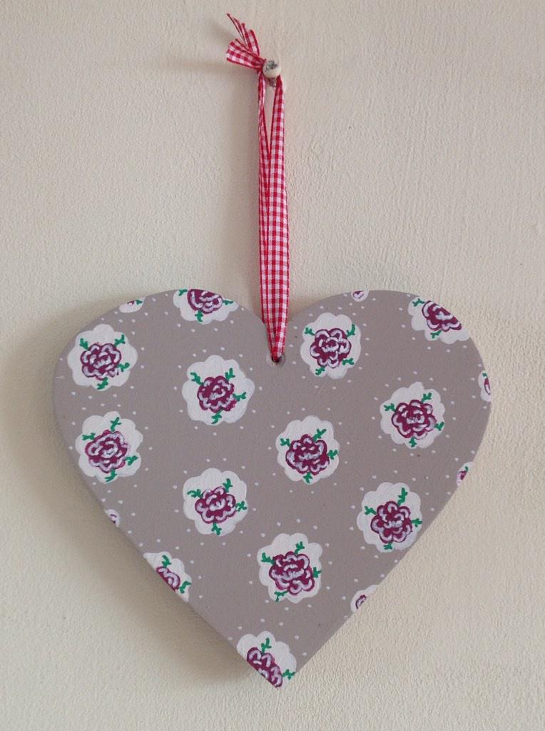 TisAnsum's tweet image. Valentine wall hanging hearts available here at Tis Ansum!  Any colour  or design. #craftcornwall #paintedheart #love