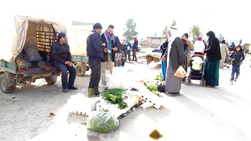 narrojava's tweet image. بالصور- سوق الاثنين في حي الكورنيش
قامشلو- يحل سوق الاثنين ضيفاً على أهالي حي الكورنيش في مدين
hawarnews.com/2013-02-14-17-…