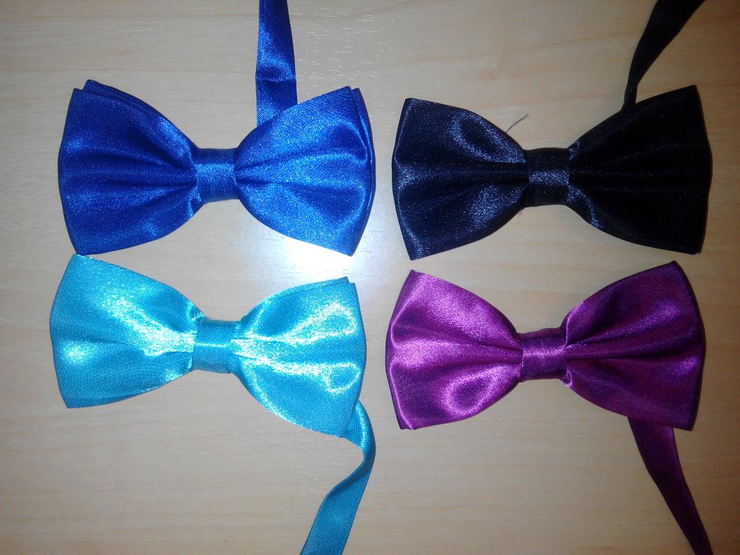 FindeAnoLP's tweet image. Para el próximo fin de año venderemos también pajaritas de todos los colores y estilos. Aquí algunas lisas de color: