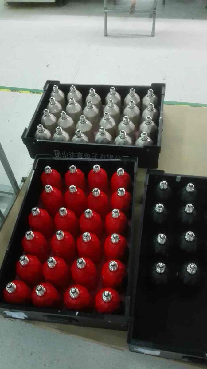 WhomeBulb's tweet photo. The first batch of Whome made its debut. http://t.co/05iF2MrZTQ