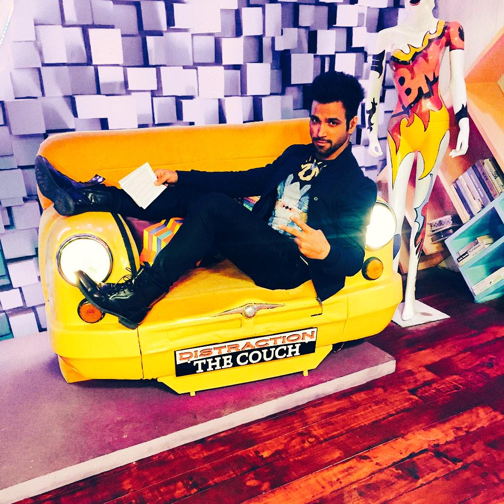 rithvikrd_'s tweet image. The craziness is about to hit your TV screens very soon!! It&apos;s V distraction on its way!!
Coming soon!! ;)