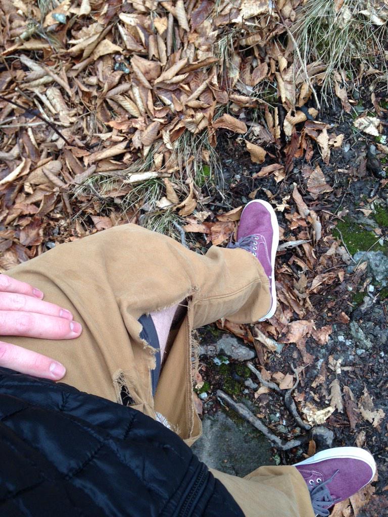 QSBullock95's tweet photo. If your having a rough day just think back to sponge bob's famous line "Cuz I ripped my pants" http://t.co/kYGEyaBQT7