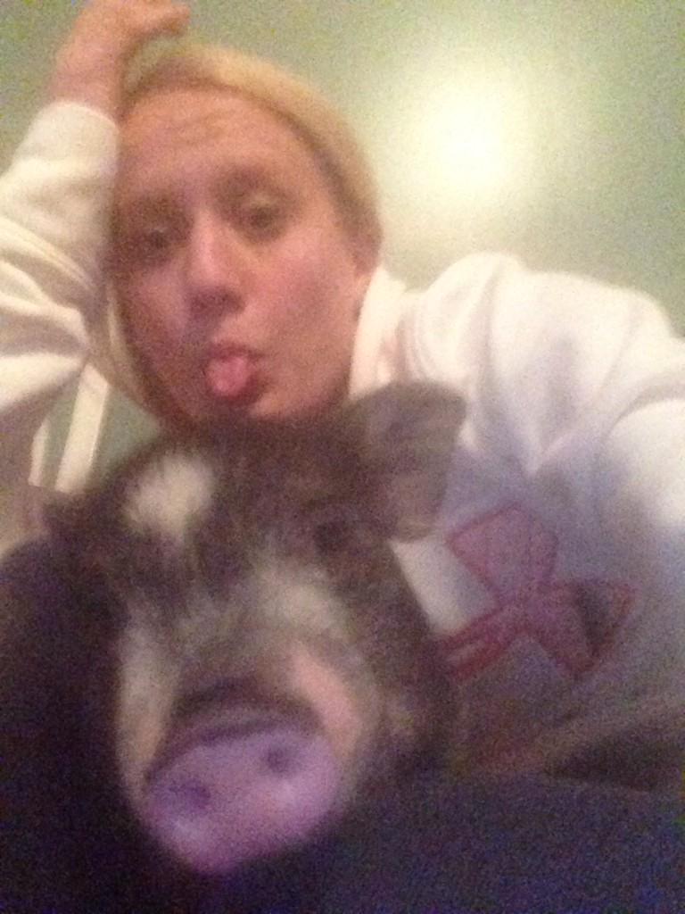 Channy155's tweet photo. Here piggy!!! http://t.co/V3qnWR1S1u