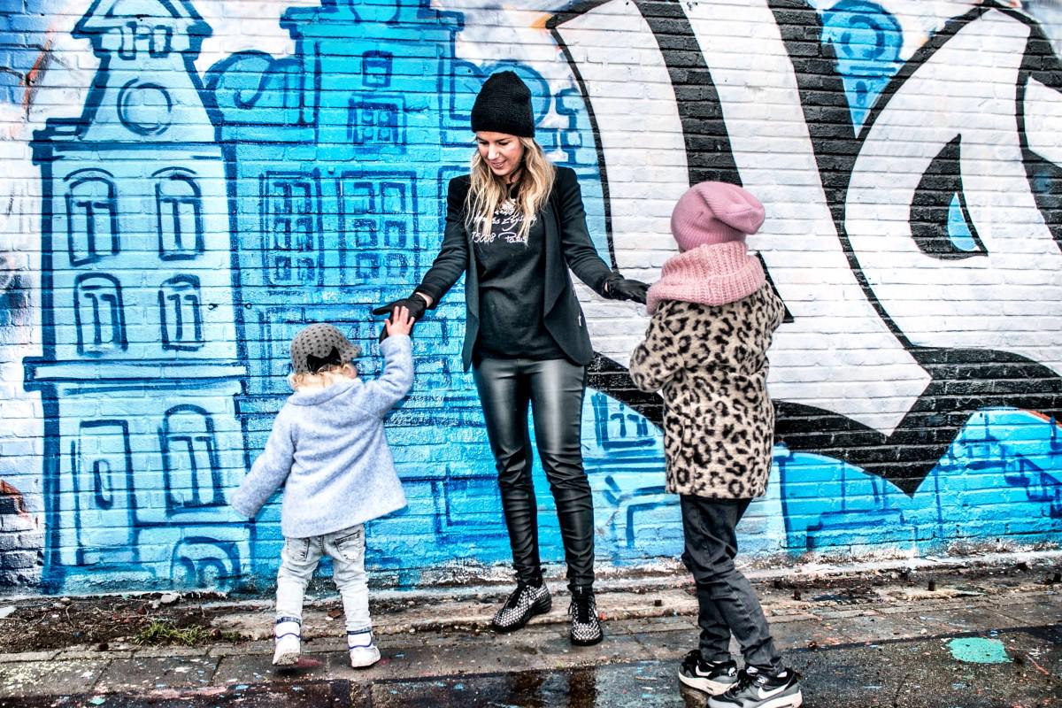 Van deze stylish mommy to be's kun je veel leren!- goo.gl/3q9VjH