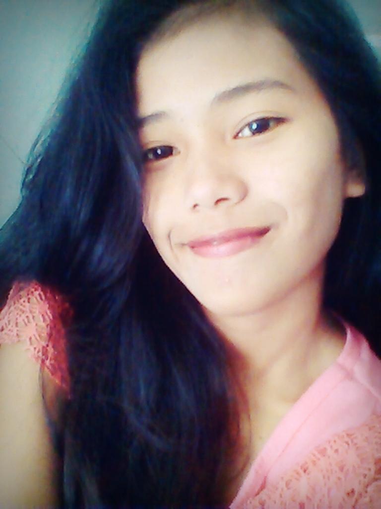 Manda_tere's tweet photo. Tersenyumlah sebelum tersenyum itu dilarang http://t.co/zXpfu4lWnY