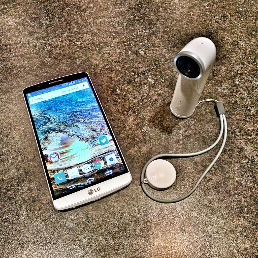 askdes's tweet image. It's #TechTuesday and here's just a sample of the "tech" you can win starting tomorrow in @TMobile's #DataStash Dash!