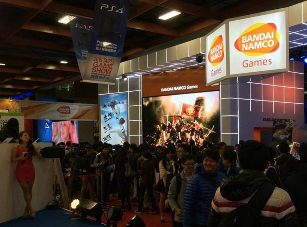 NanoArcade's tweet photo. The house is packed #gotgs #mmorpg #GamersUnite, come see #nanoarcade at booth B313! And on http://t.co/pzgB64wRWR http://t.co/zmUs5j3HOZ