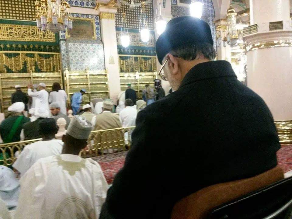 IamTeamPAT's tweet photo. میں بندہ سوہنے دلبر دا پاویں یار جانے یا نہ جانے
#LongLiveDrQadri http://t.co/HgcpGWKFgH #DrQadriSymbolOfUnity @RabailAhmad @NoorInqalabi