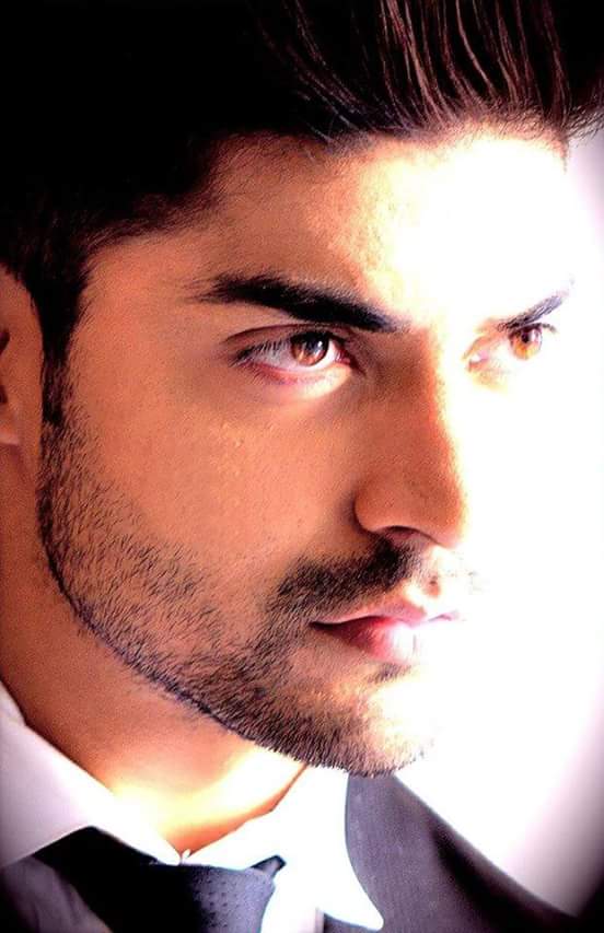 SmitaDas_3's tweet photo. Waiting For Khamoshiyan....😘😘😘😘😘 @gurruchoudhary http://t.co/seOStjZQTS