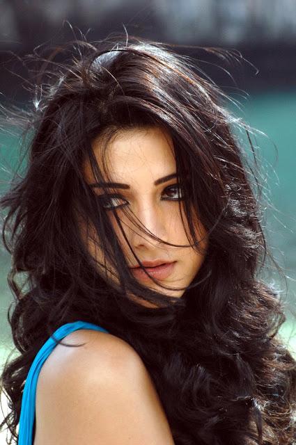 Happy birthday to my dazzling darling of dreams Shruti Hassan ...  