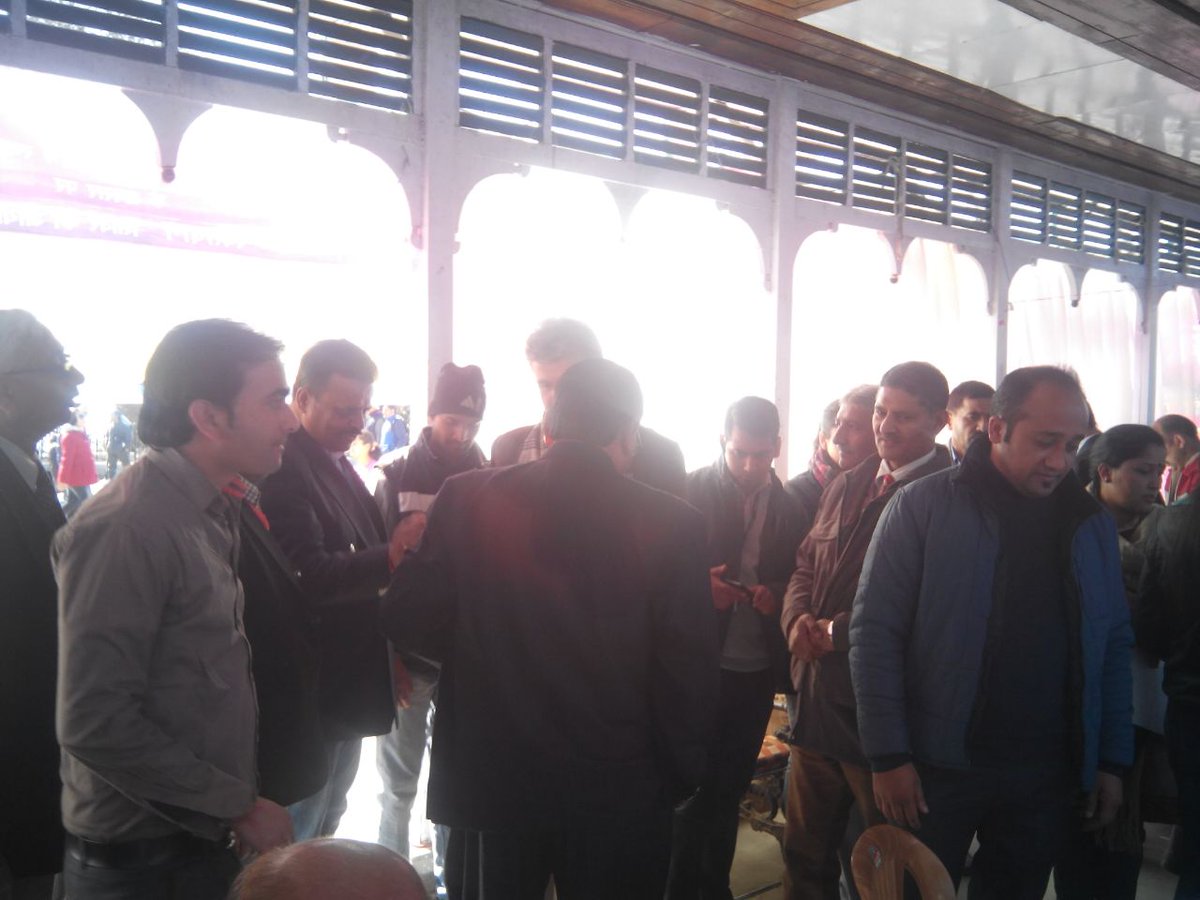 adarsh_credit's tweet photo. BLOOD GROUPING AND BLOOD DONATION CAMP @ SHIMLA, HIMACHAL PRADESH http://t.co/sDpiruxuPb