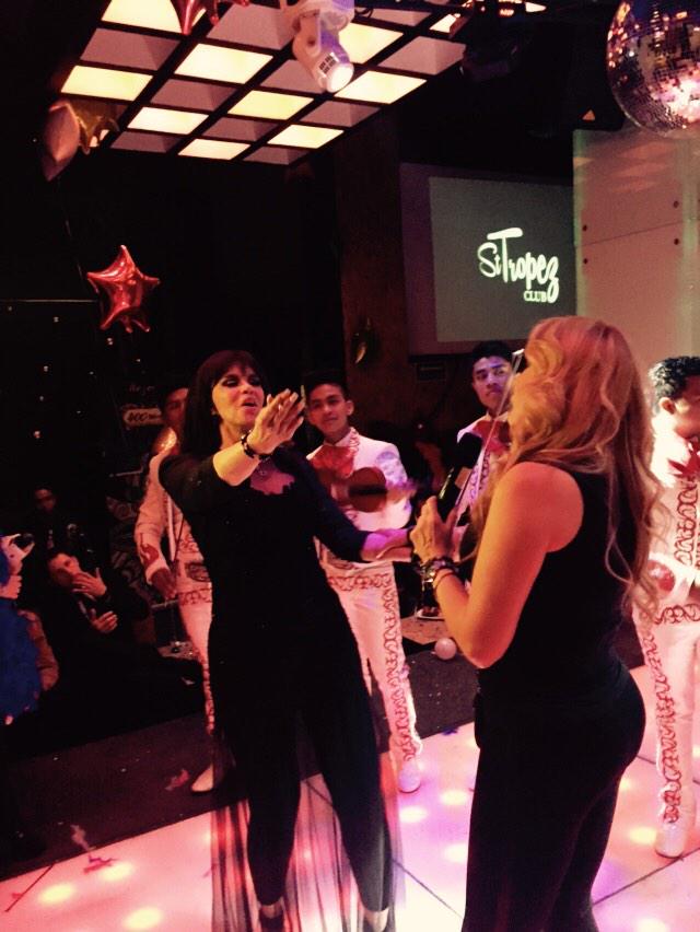 sttropezoficial's tweet photo. @LuciaMendezP @LaCantanteDulce fue un Honor festejar tu cumpleaños con nosotros esperamos la pasearas increíble http://t.co/dBAHe9HUFd
