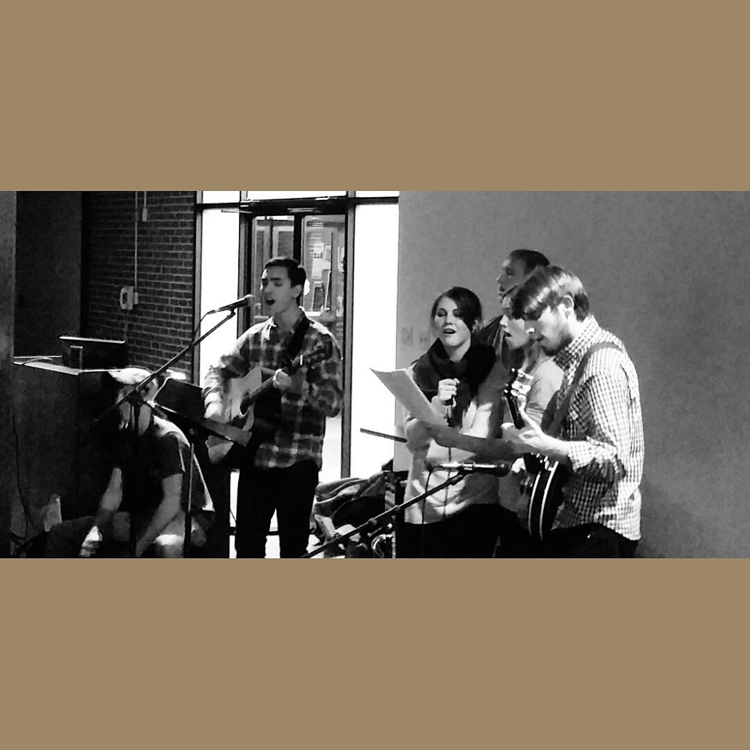 GCSUCO's tweet photo. As a special treat this week at Co we had a banjo and a box drum. The live music and fellowship was awesome tonight. http://t.co/wl2oOGjeeg